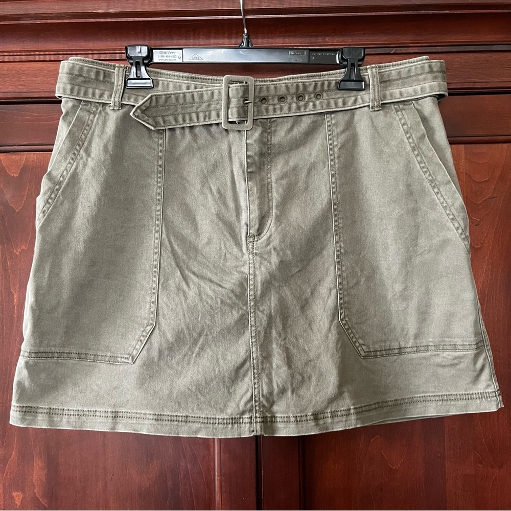 Abercrombie & Fitch Belted Green Skirt